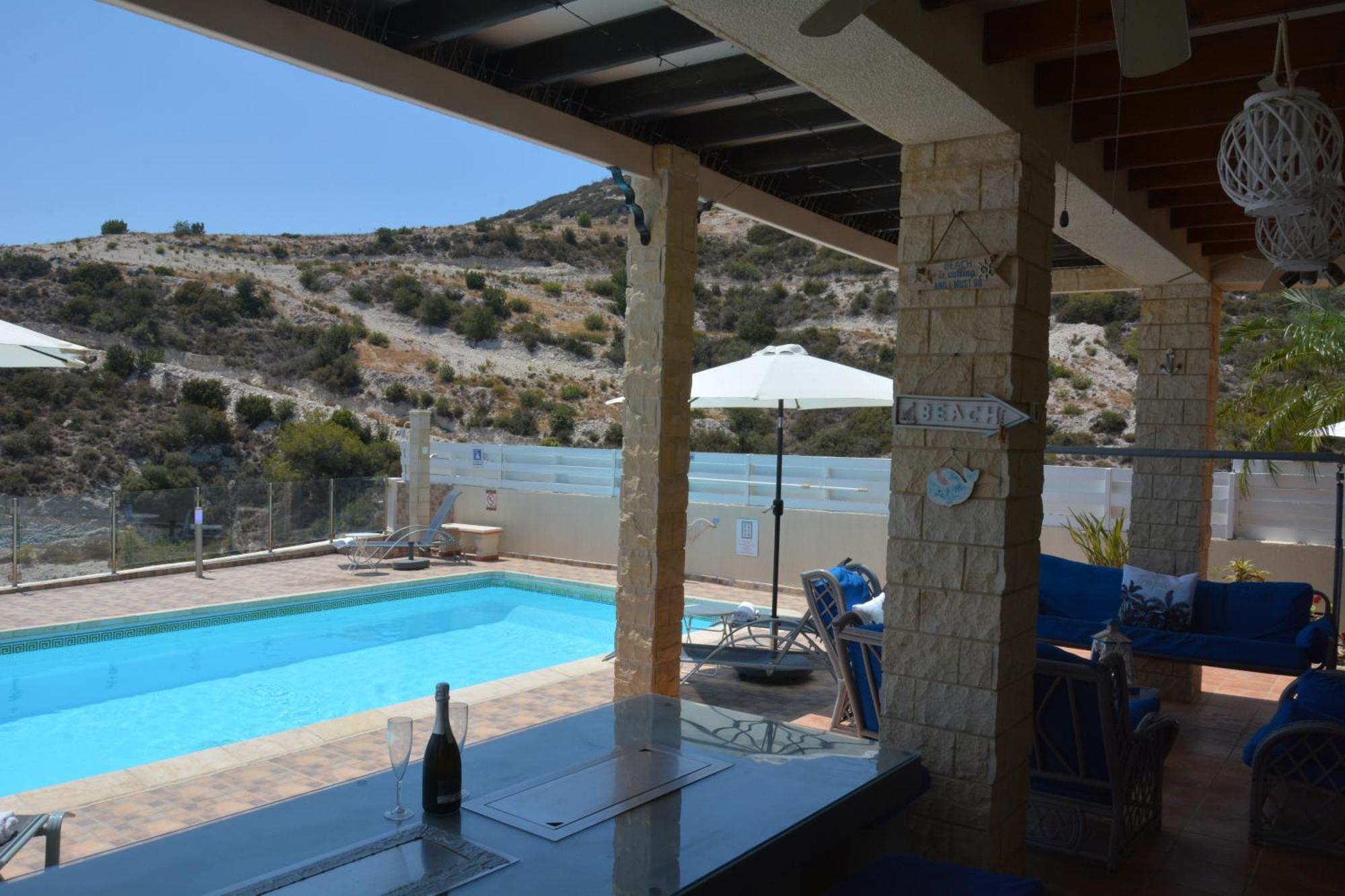 Villa Ocean Breeze Peyia Exterior photo