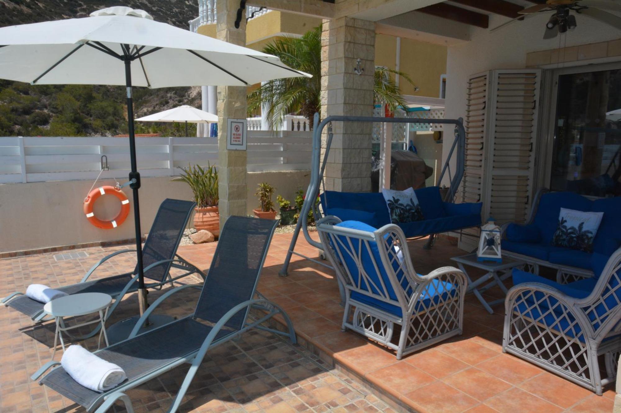 Villa Ocean Breeze Peyia Exterior photo
